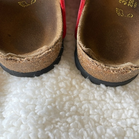Birkenstock Gizah Red Sandals Size 39 (8/8.5) - Picture 9 of 9